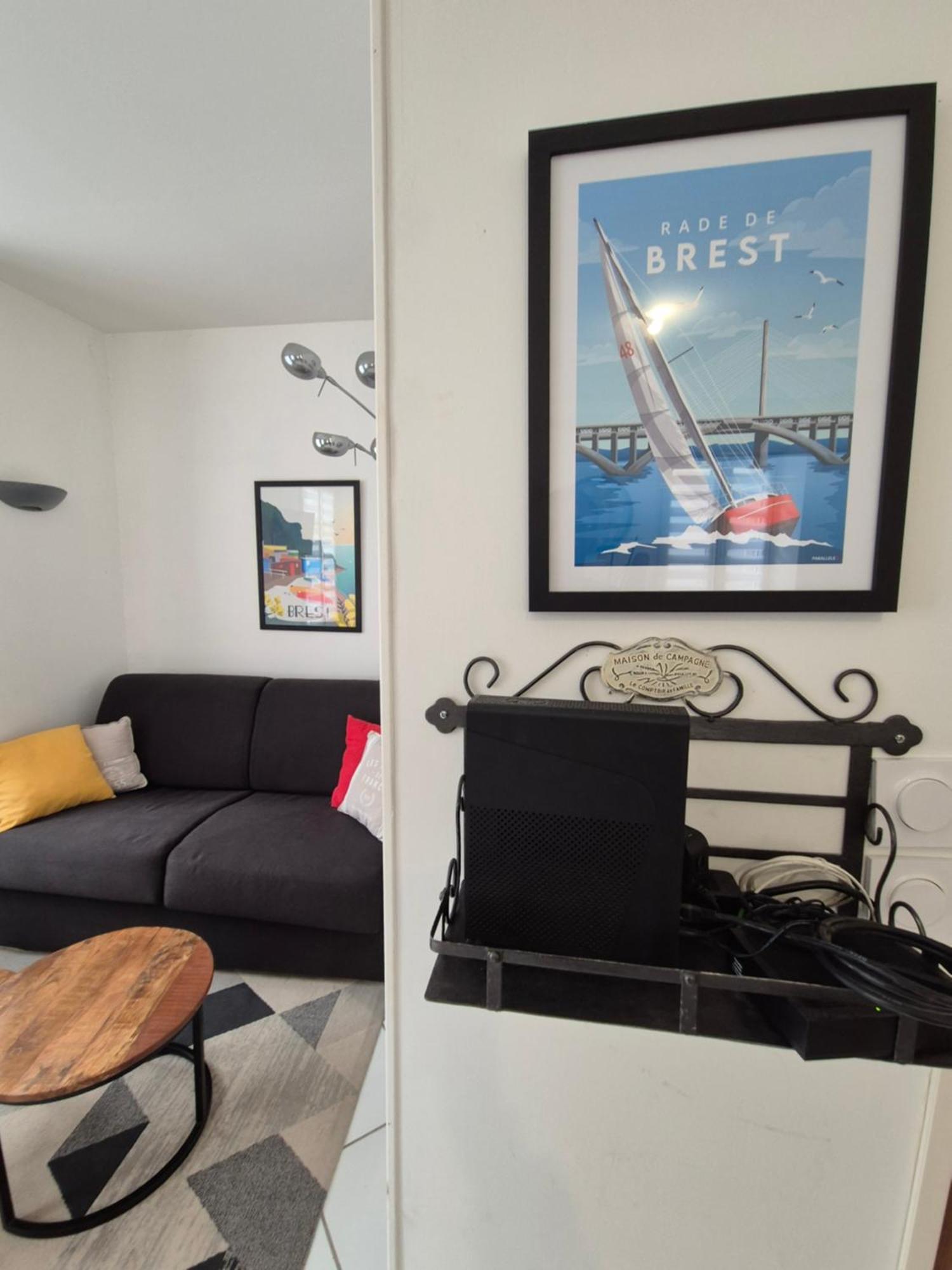 Urban Chic 44 M2 Apartment Brest Bagian luar foto